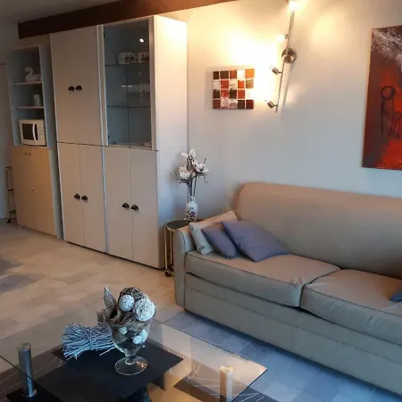 Studio Beach- And Seaview